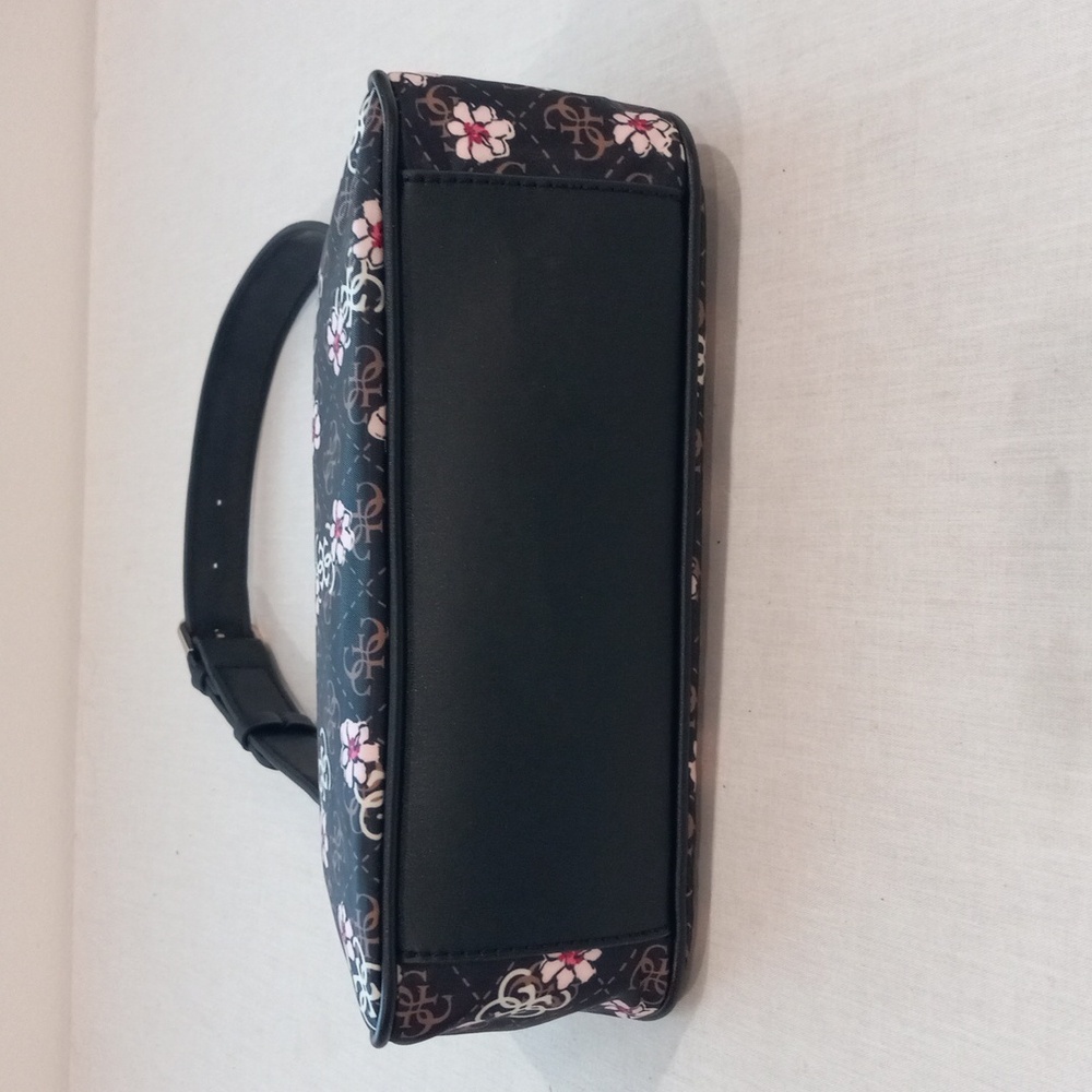 Handbag - Picture 5 of 14